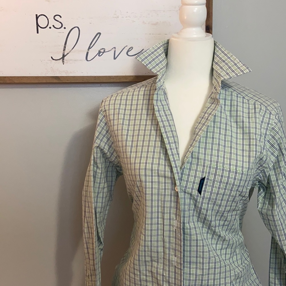 Faconnable size 4 button down